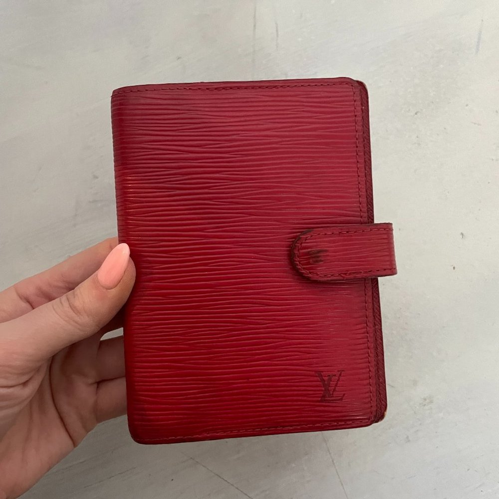 Louis Vuitton Vintage Leather Bifold Epi Travel Passport Wallet Red